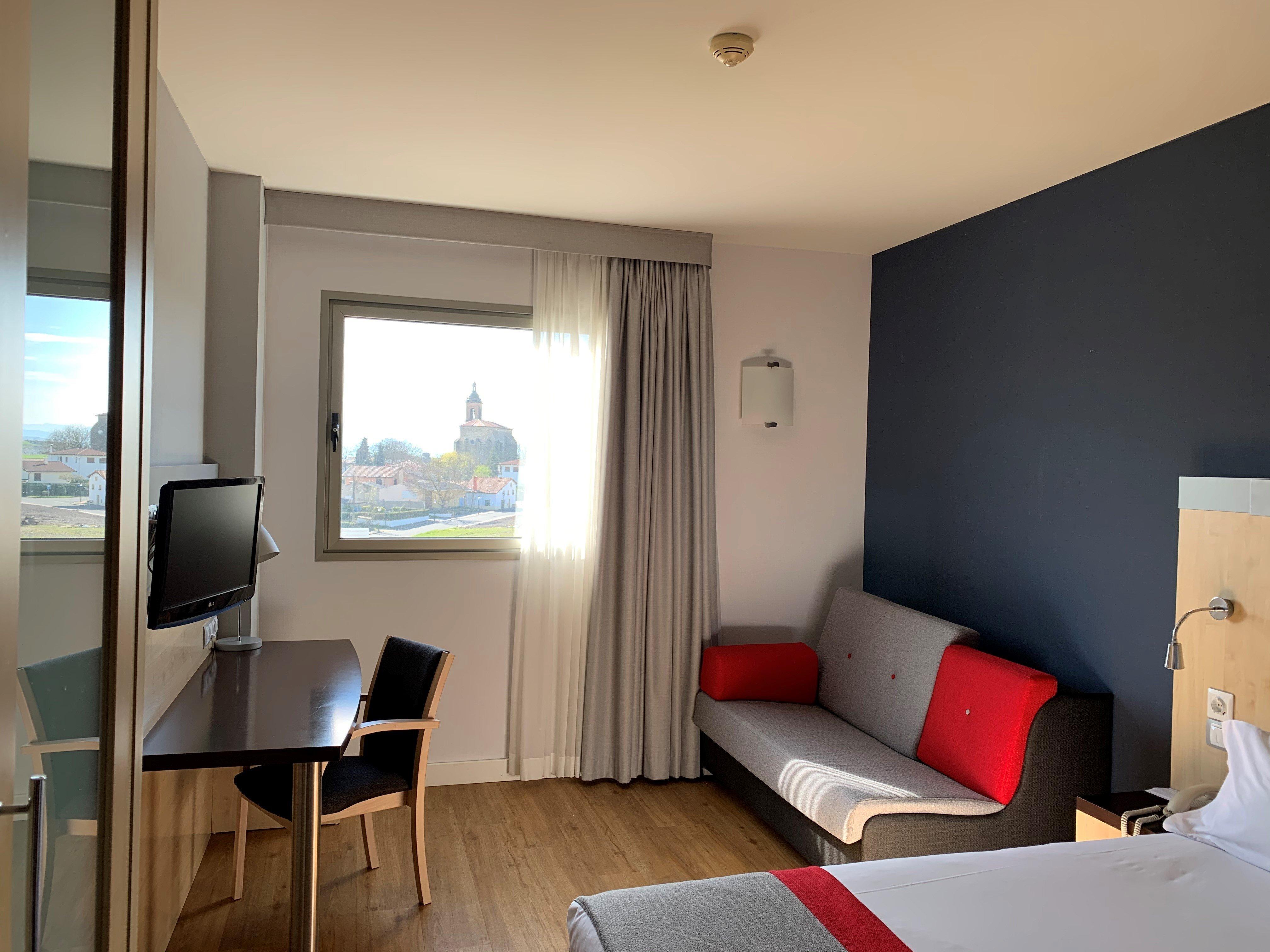 Holiday Inn Express Vitoria By Ihg Buitenkant foto