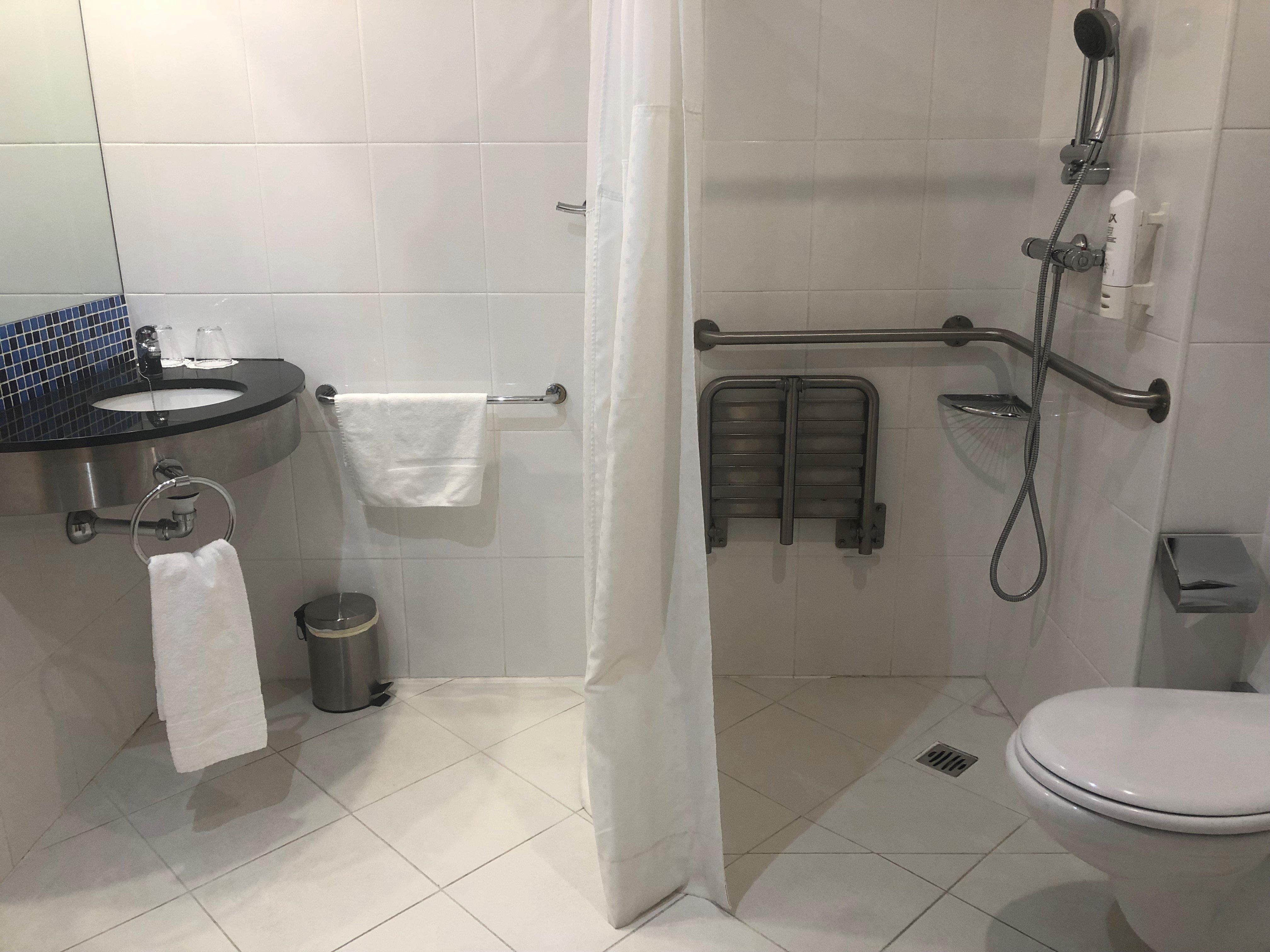 Holiday Inn Express Vitoria By Ihg Buitenkant foto