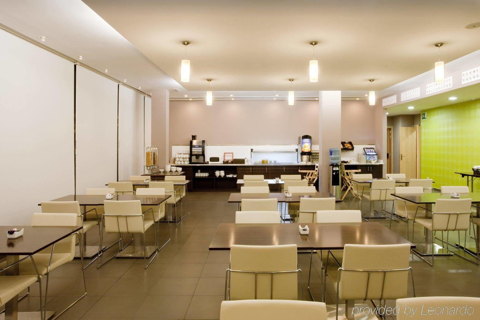 Holiday Inn Express Vitoria By Ihg Restaurant foto