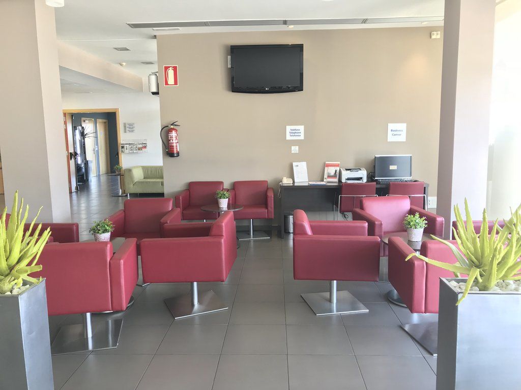 Holiday Inn Express Vitoria By Ihg Buitenkant foto