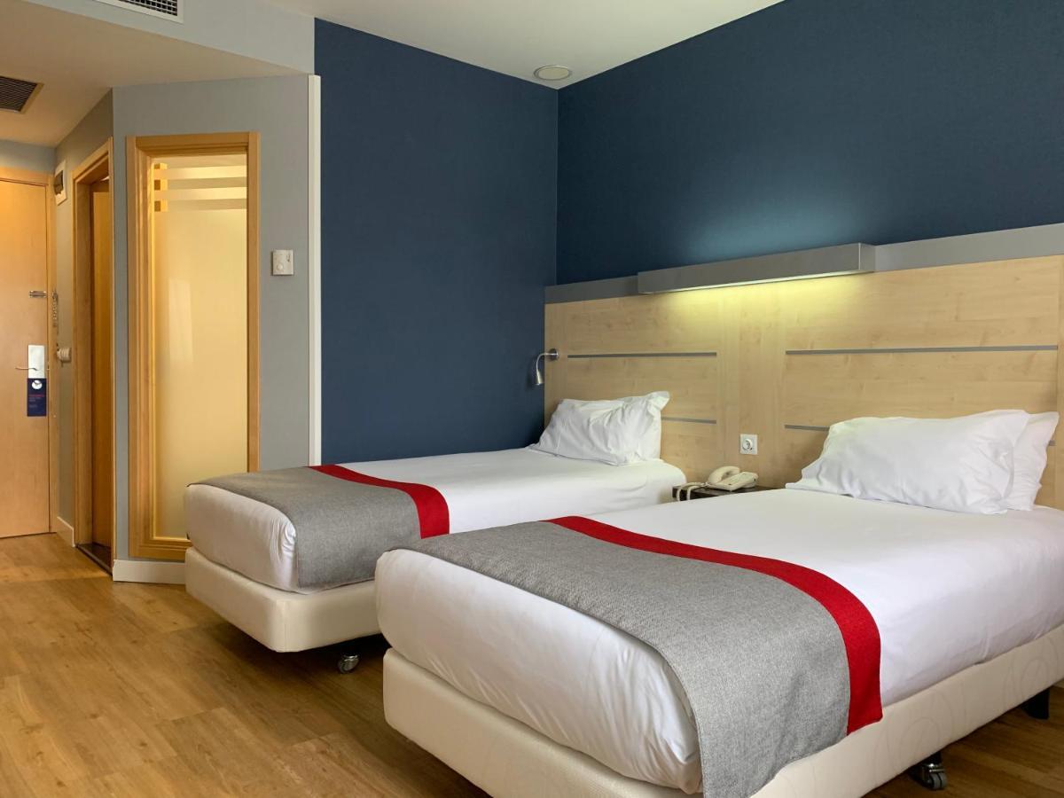 Holiday Inn Express Vitoria By Ihg Buitenkant foto